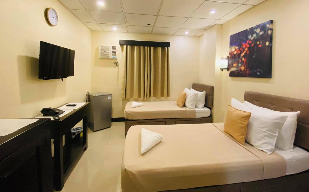 Amax Inn Makati Makati City Exterior photo