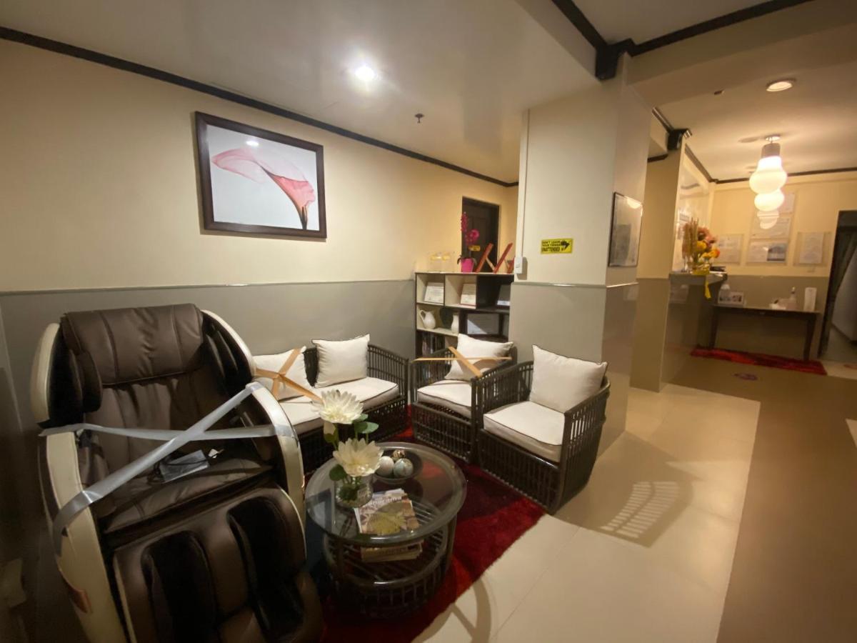 Amax Inn Makati Makati City Exterior photo