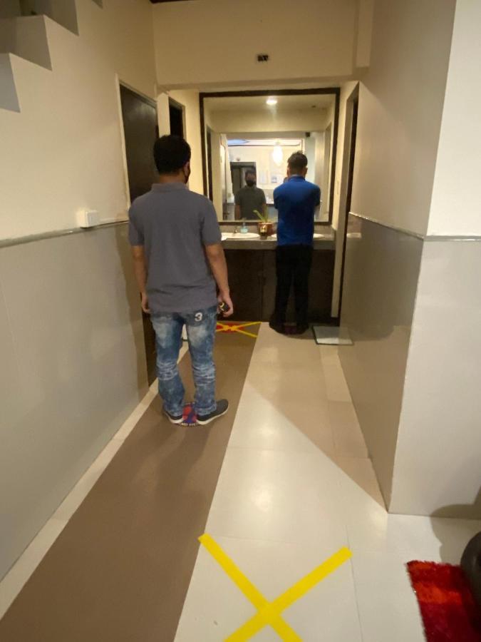 Amax Inn Makati Makati City Exterior photo