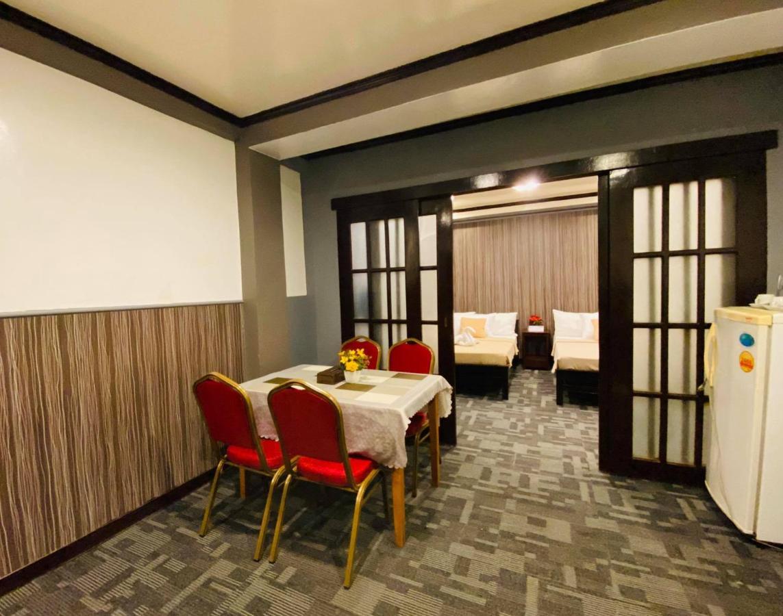 Amax Inn Makati Makati City Exterior photo