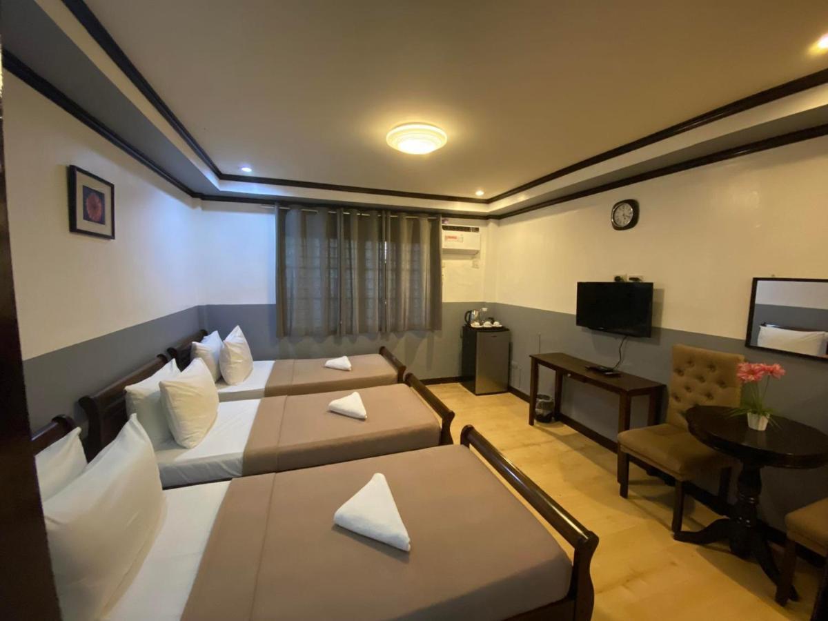 Amax Inn Makati Makati City Exterior photo