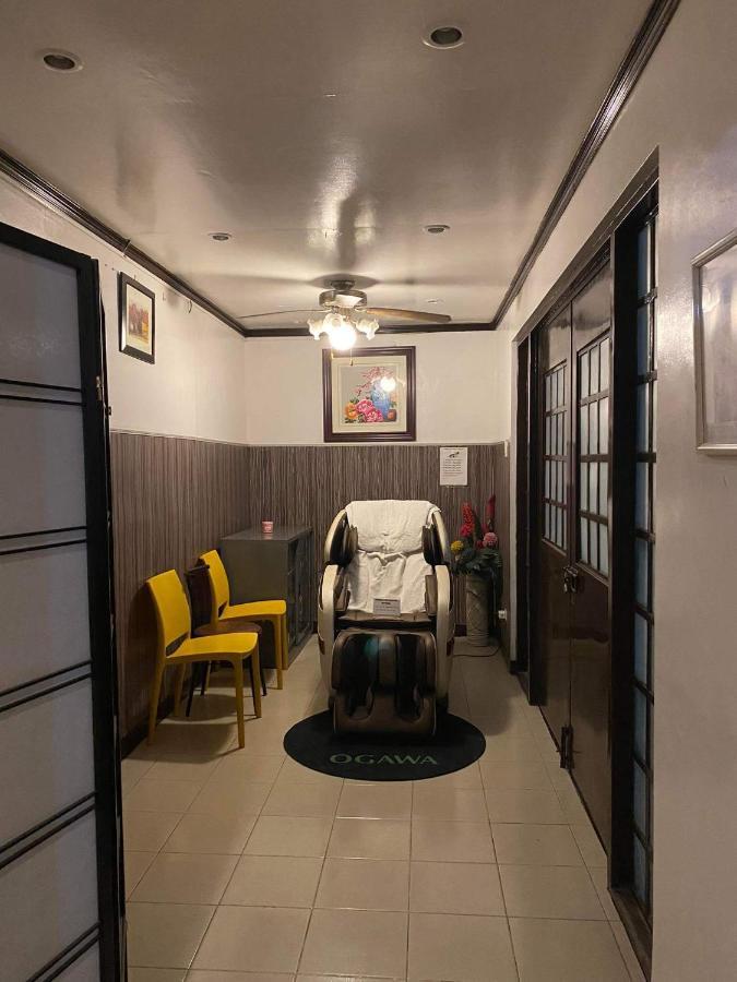 Amax Inn Makati Makati City Exterior photo