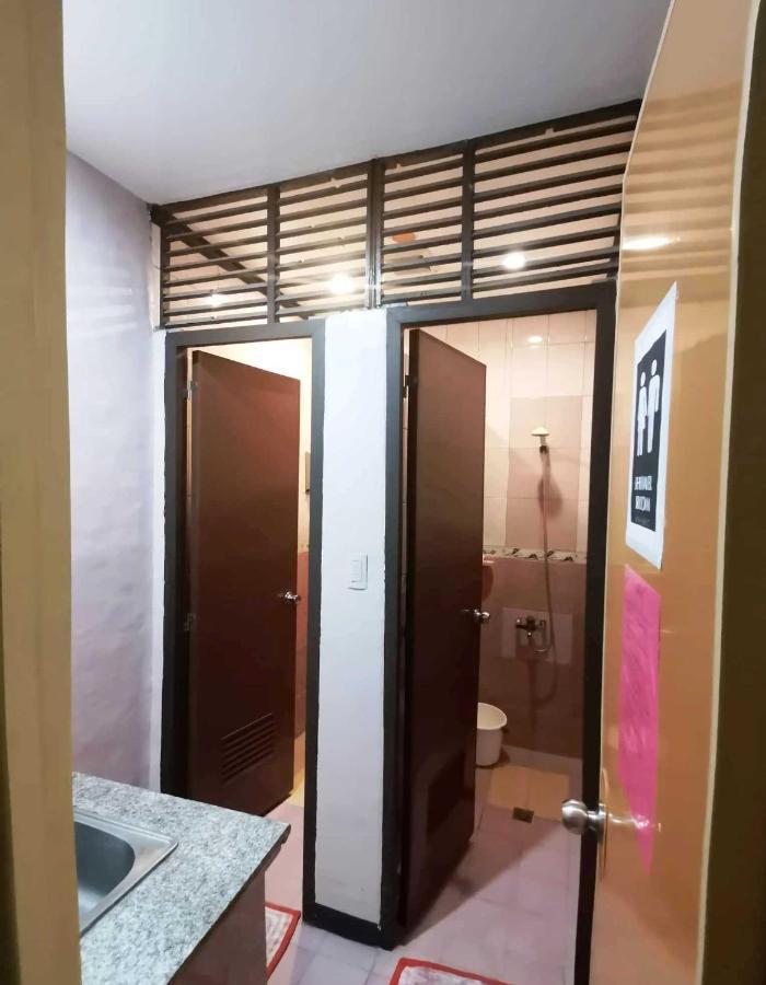 Amax Inn Makati Makati City Exterior photo
