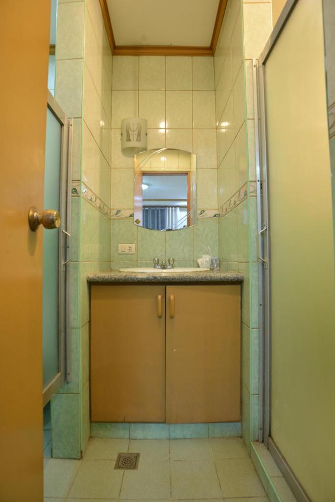 Amax Inn Makati Makati City Exterior photo